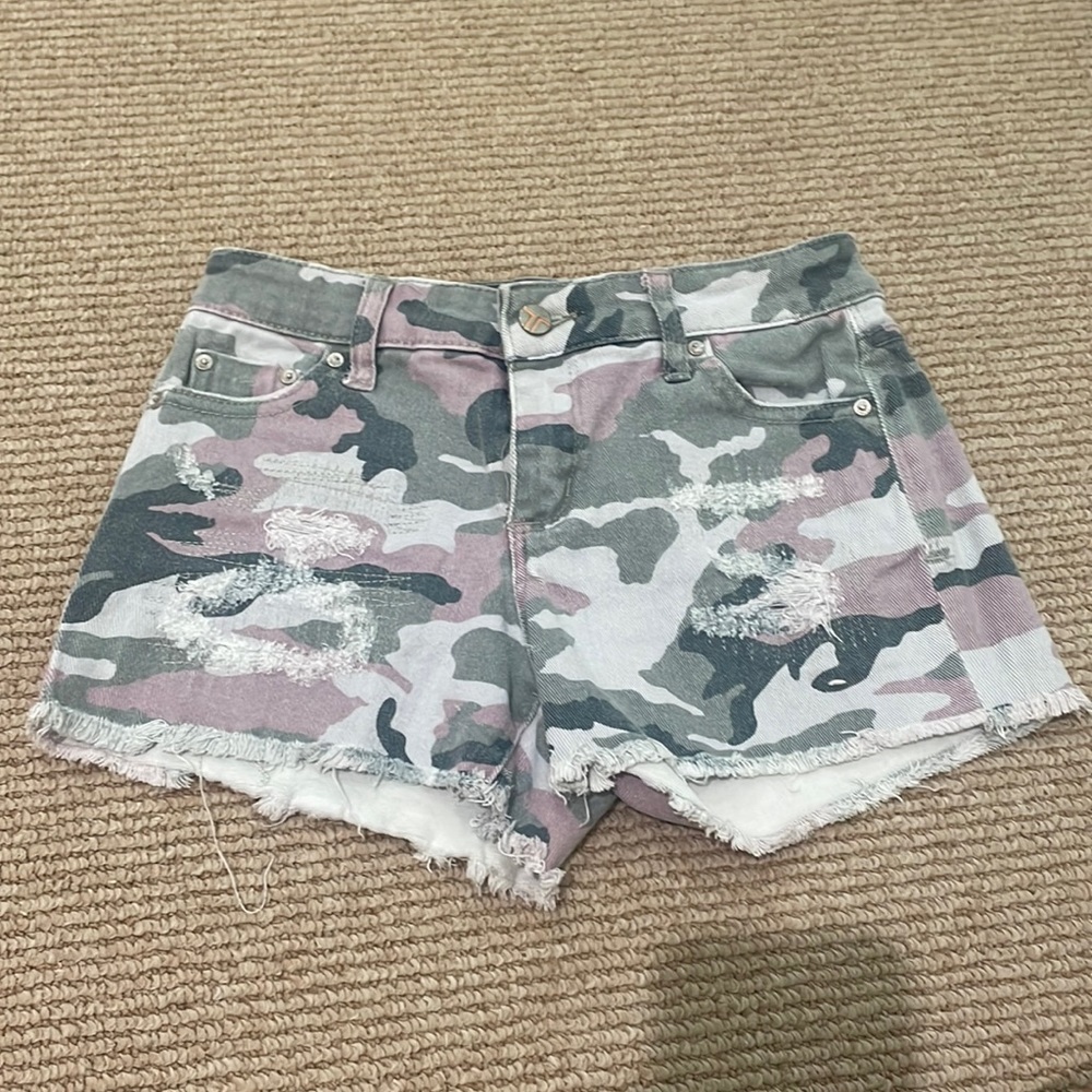 Camo pink jean shorts